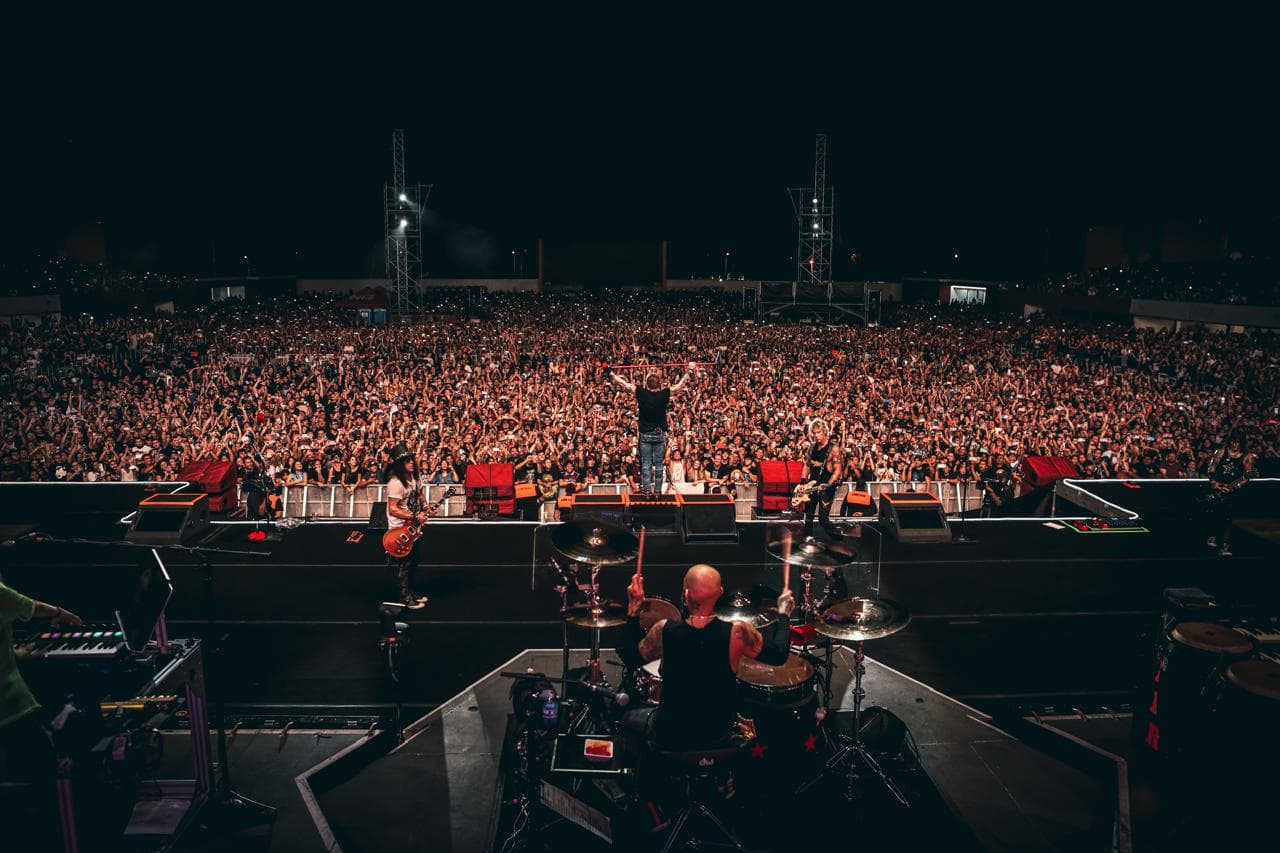 Multitud en un concierto organizado por Interlive